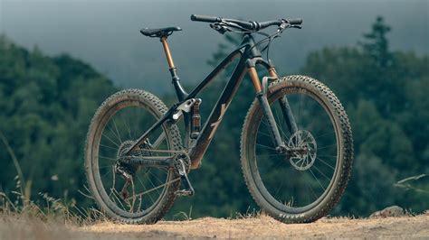 Yt izzo review - Specs, reviews & prices for the 2020 YT Industries IZZO Launch Edition. Compare forks, shocks, wheels and other components on current and past MTBs. View and share reviews, comments and questions on mountain bikes. Huge selection of mountain bikes from brands such as Trek, Specialized, Giant, Santa Cruz, Norco and more.
